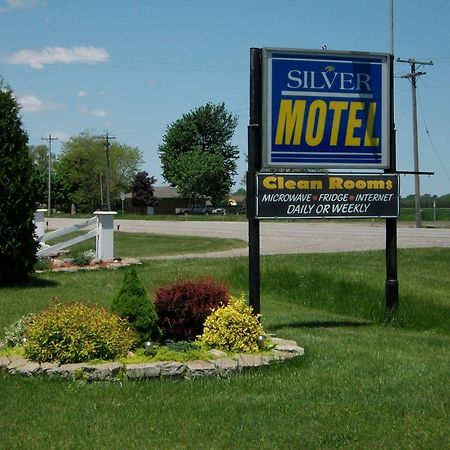 Silver Motel Chatham-Kent Exterior photo